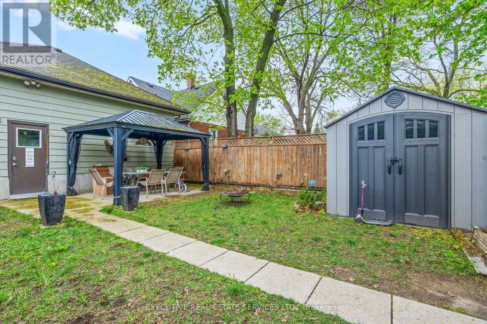 594 Highbury Avenue, London East, Ontario  N5W 4K9 - Photo 28 - X12132398