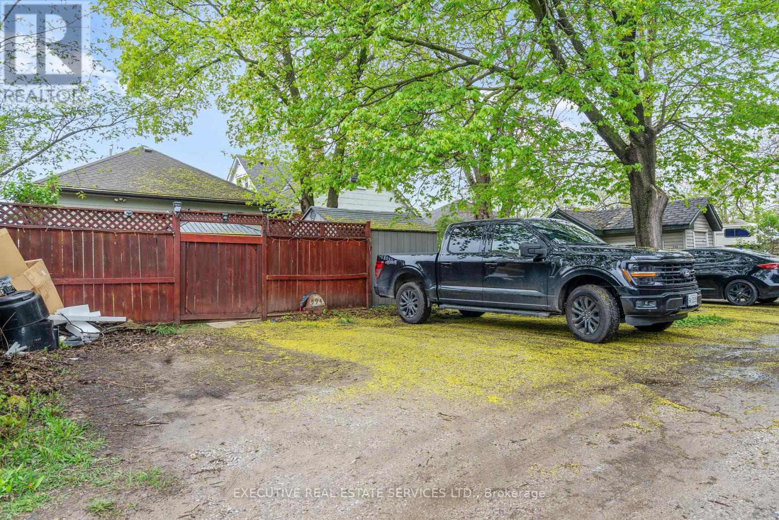 594 Highbury Avenue, London East, Ontario  N5W 4K9 - Photo 29 - X12132398