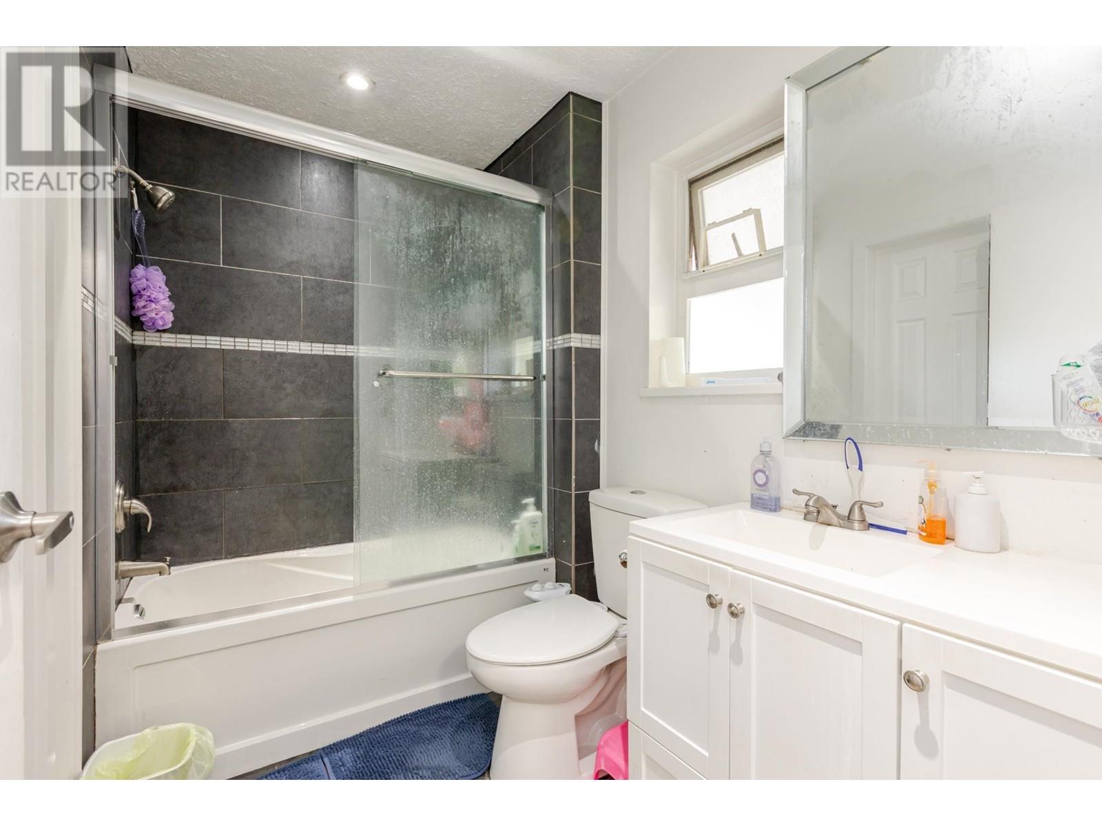 12048 Mcintyre Court, Maple Ridge, British Columbia  V2X 8M8 - Photo 21 - R3000035