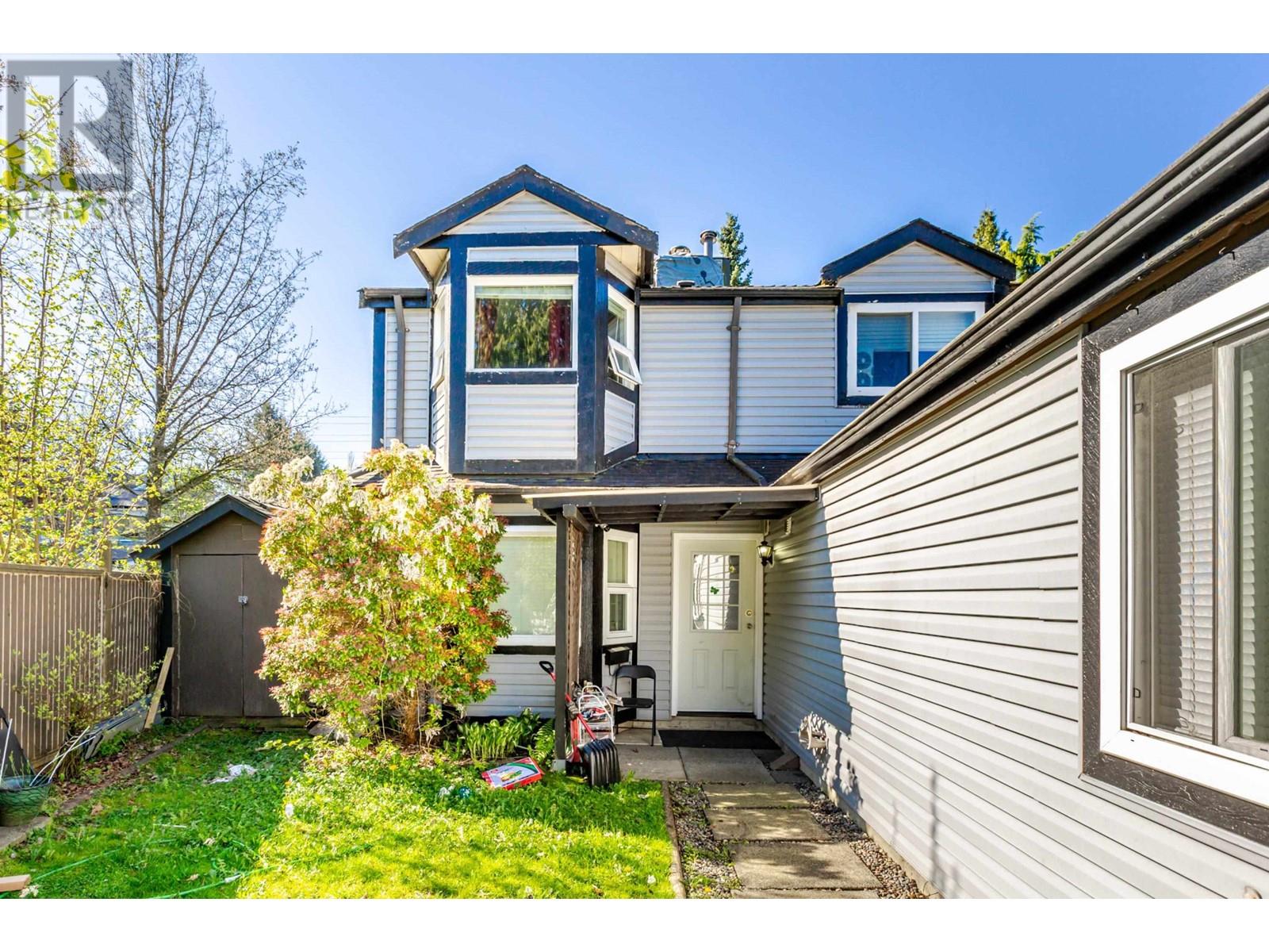 12048 Mcintyre Court, Maple Ridge, British Columbia  V2X 8M8 - Photo 2 - R3000035