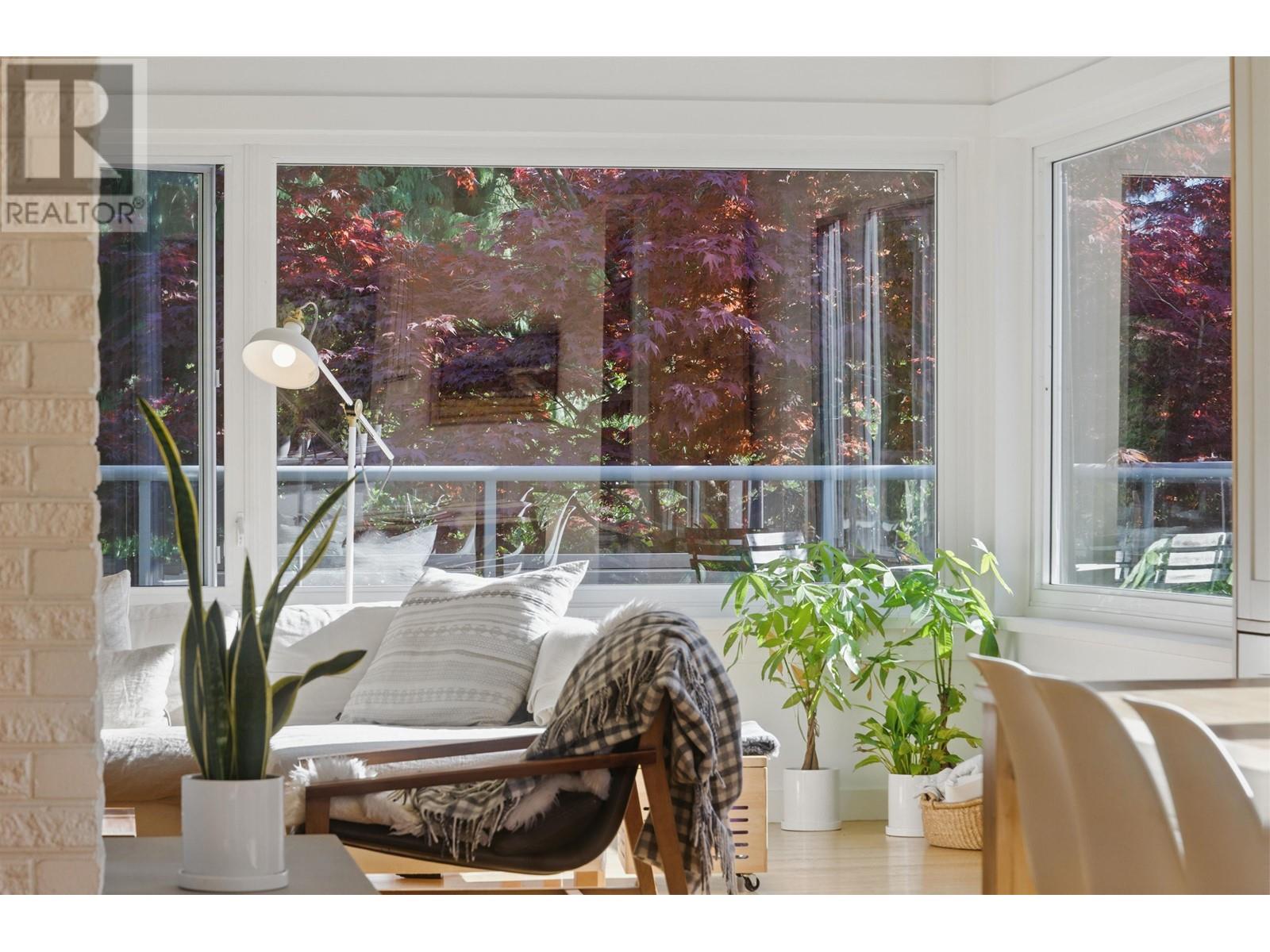 806 Clements Avenue, North Vancouver, British Columbia  V7R 2K7 - Photo 13 - R3000129