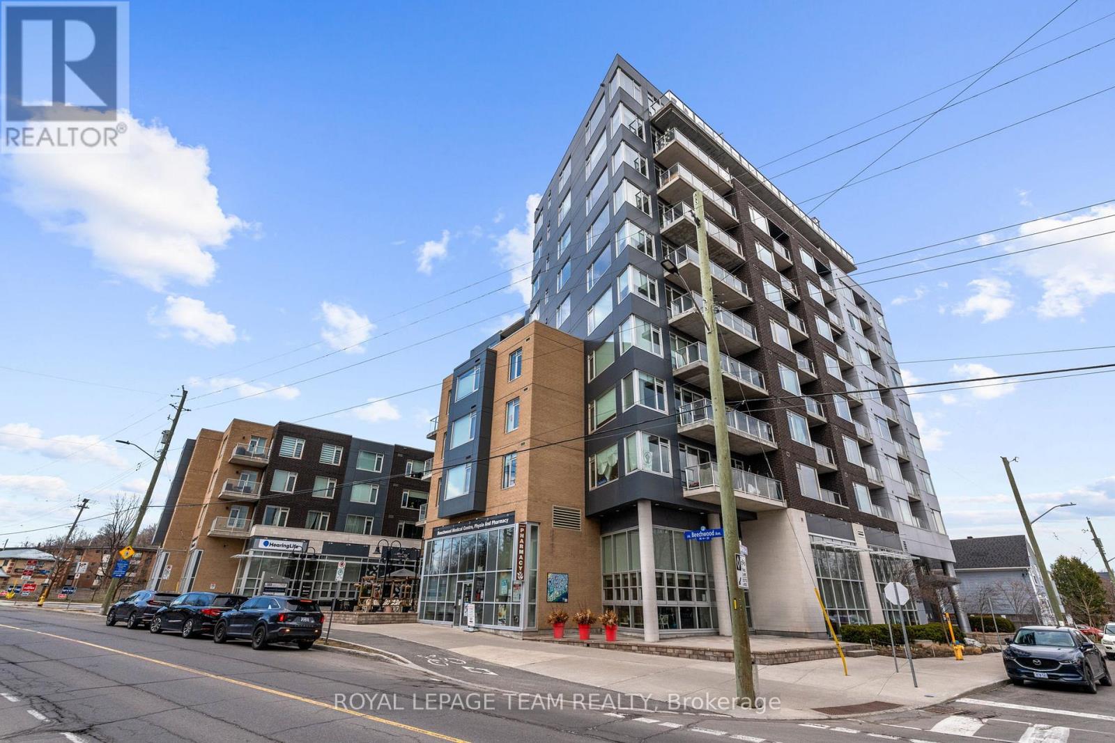 418 - 7 Marquette Avenue, Ottawa, Ontario  K1L 8A7 - Photo 4 - X12132433