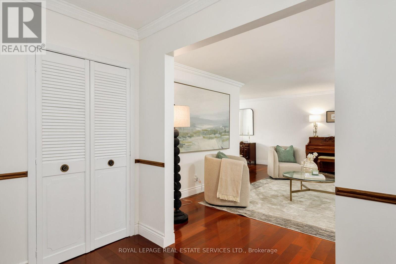 Property at 21 RUSTYWOOD DRIVE image 3