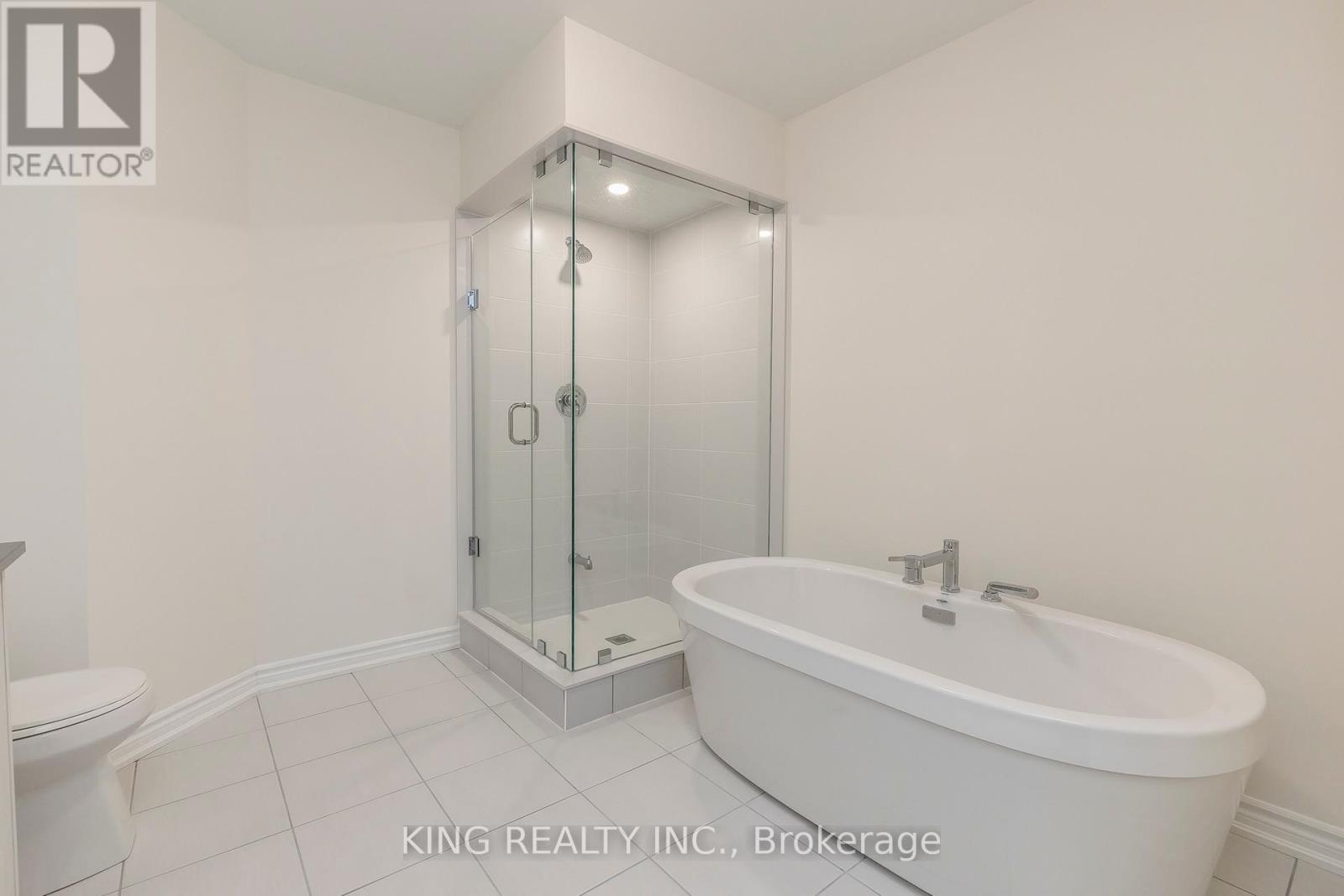 29 Bowline Vista, East Gwillimbury, Ontario  L9N 0W2 - Photo 21 - N12132419
