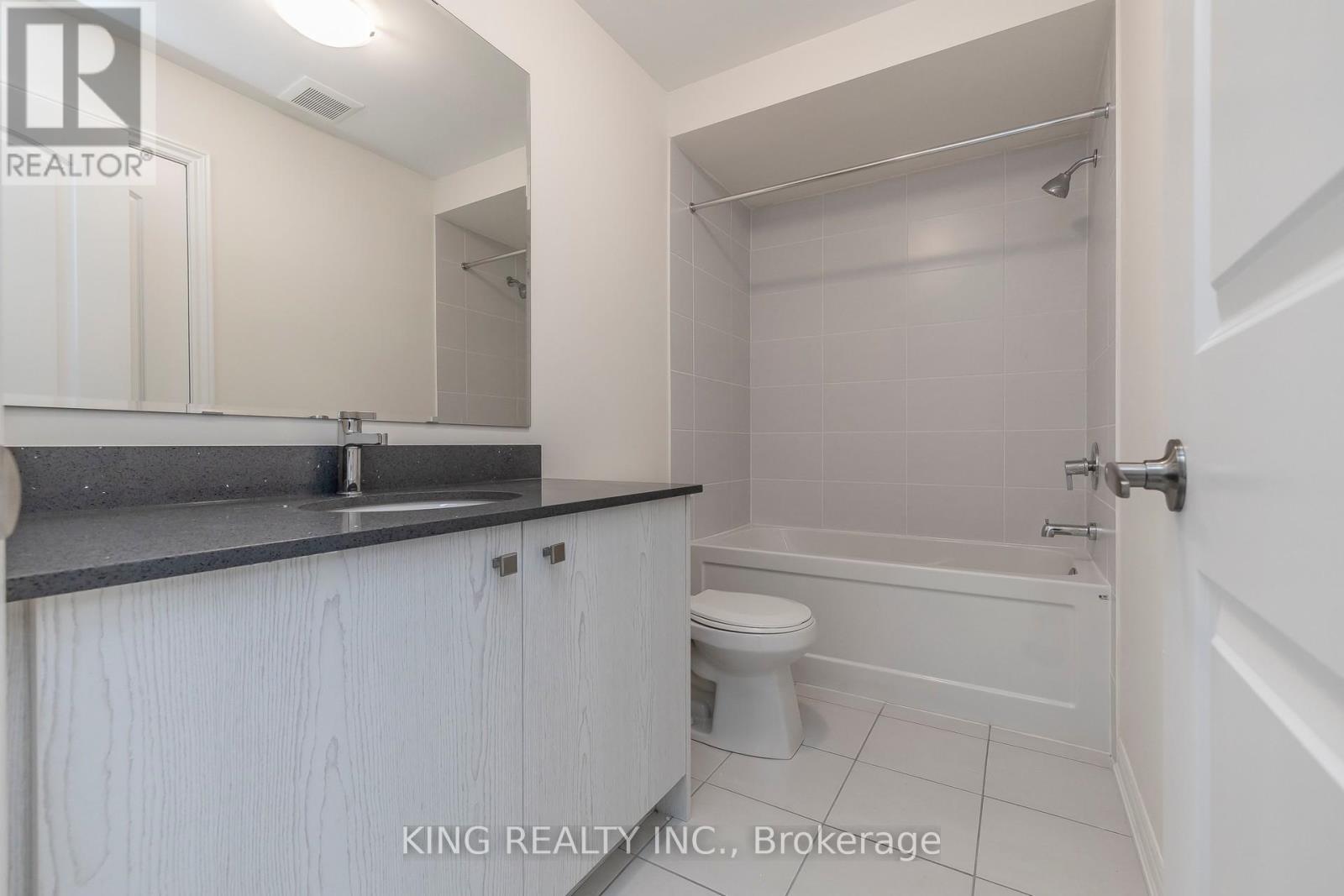 29 Bowline Vista, East Gwillimbury, Ontario  L9N 0W2 - Photo 25 - N12132419