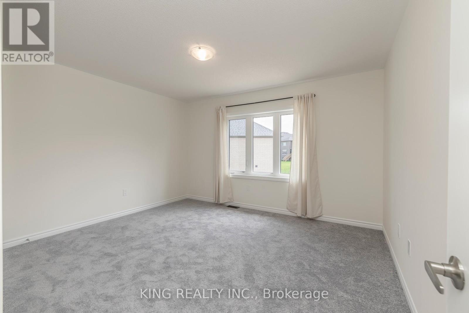 29 Bowline Vista, East Gwillimbury, Ontario  L9N 0W2 - Photo 26 - N12132419