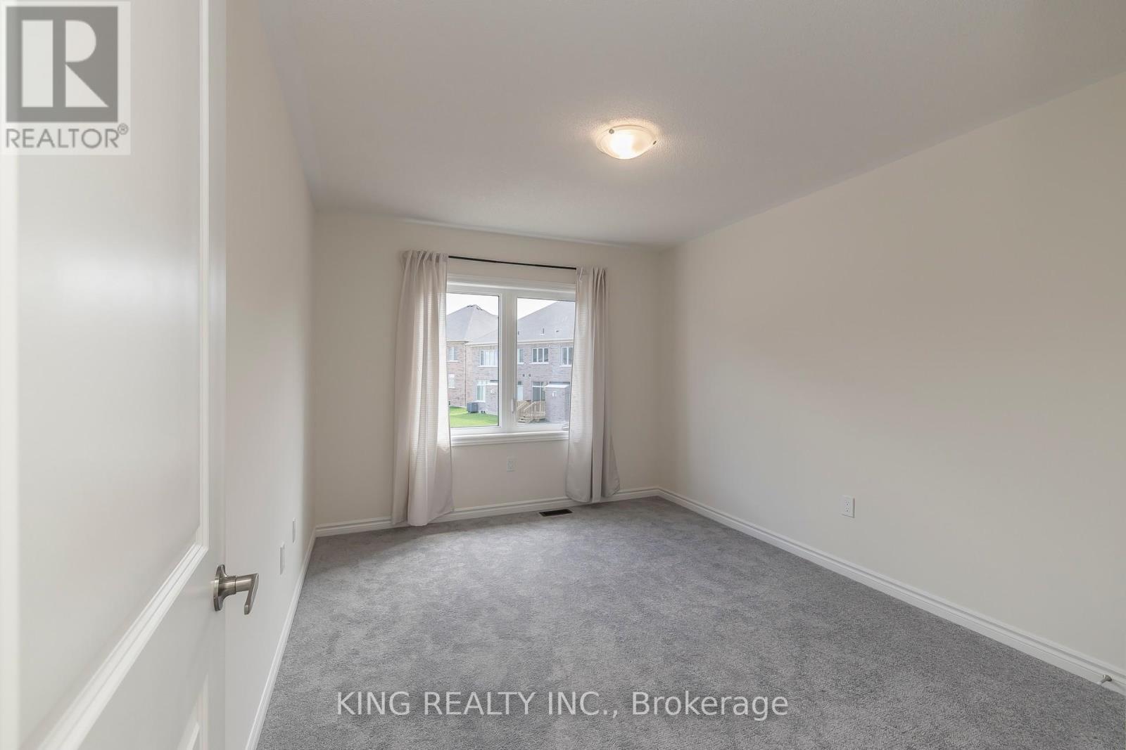 29 Bowline Vista, East Gwillimbury, Ontario  L9N 0W2 - Photo 28 - N12132419