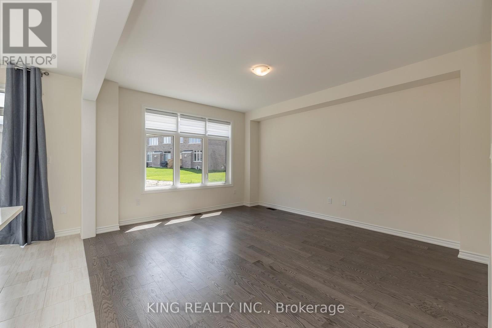 29 Bowline Vista, East Gwillimbury, Ontario  L9N 0W2 - Photo 9 - N12132419