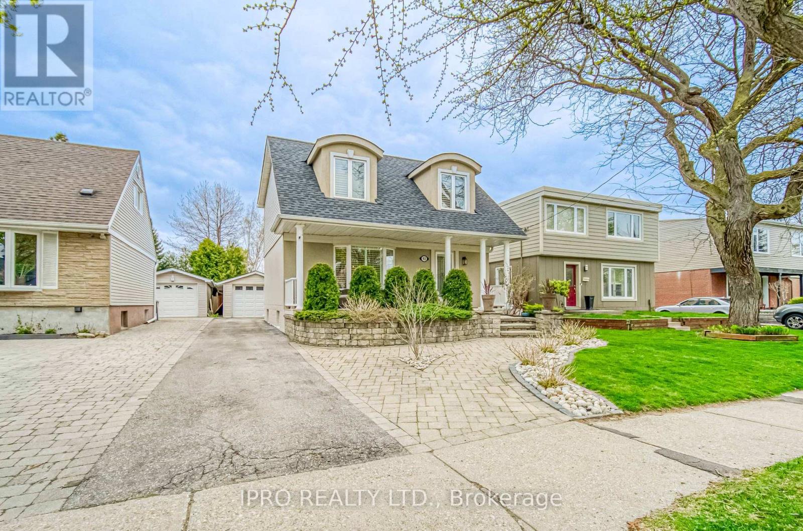 Property at 92 DELMA DRIVE image 2