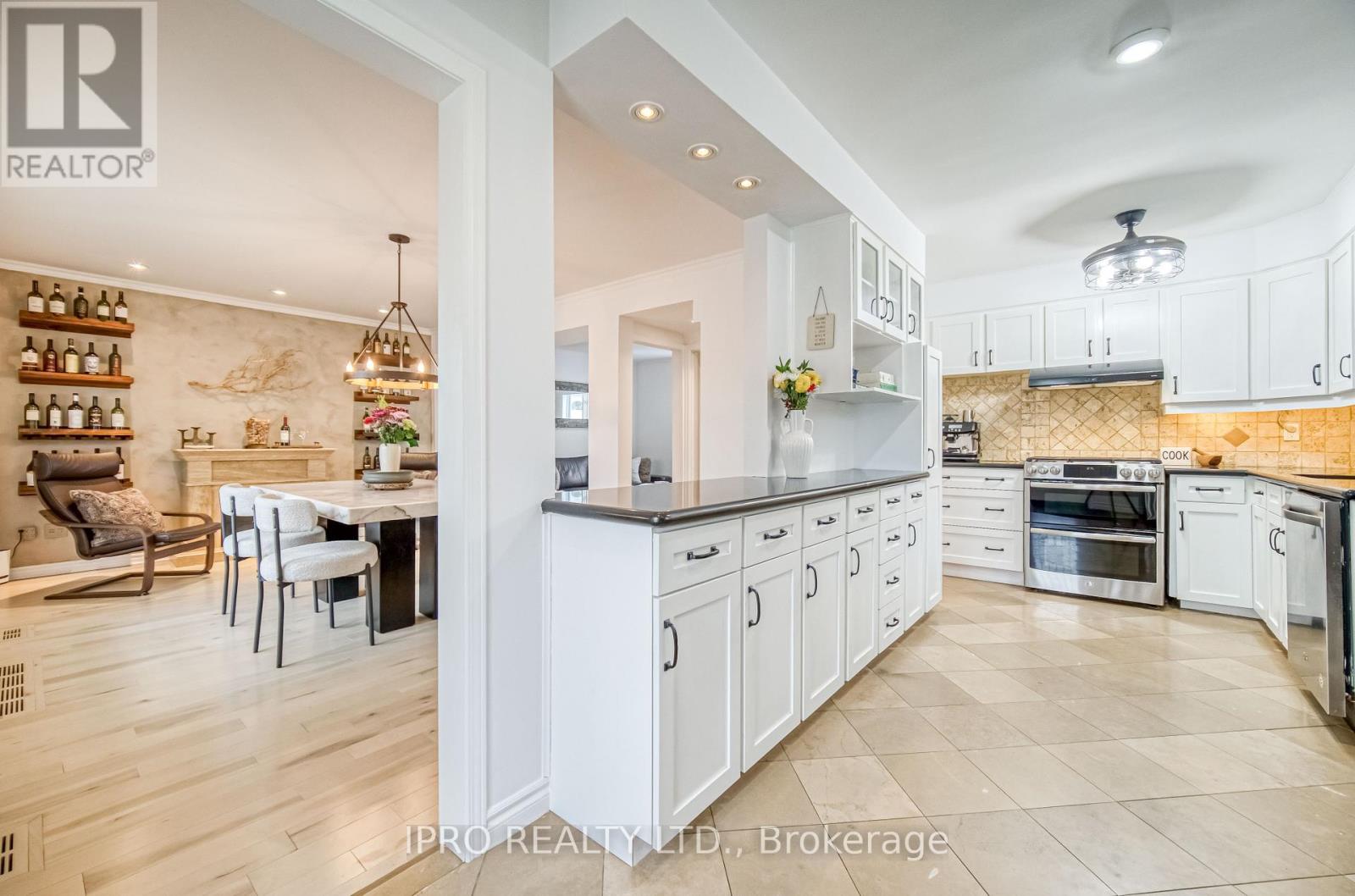 Property at 92 DELMA DRIVE image 5