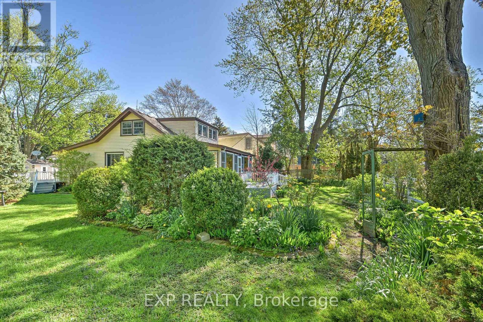 933 Twin Gables Drive Road, Essex, Ontario  N0R 1G0 - Photo 10 - X12132416