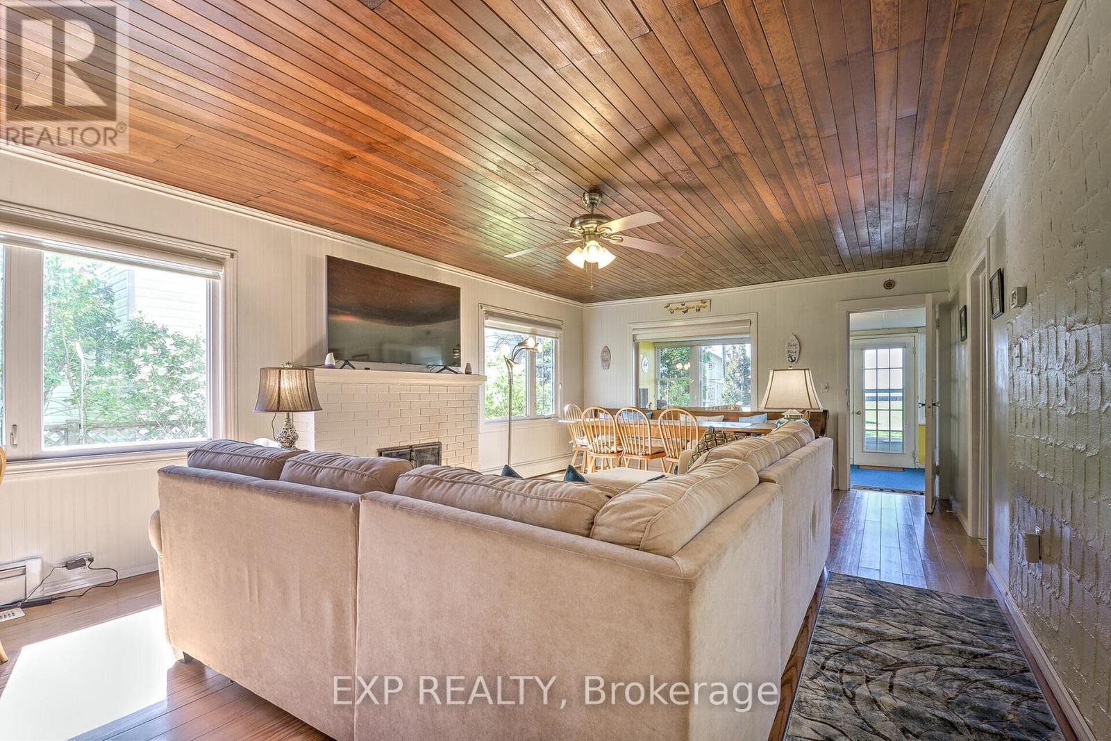 933 Twin Gables Drive Road, Essex, Ontario  N0R 1G0 - Photo 17 - X12132416