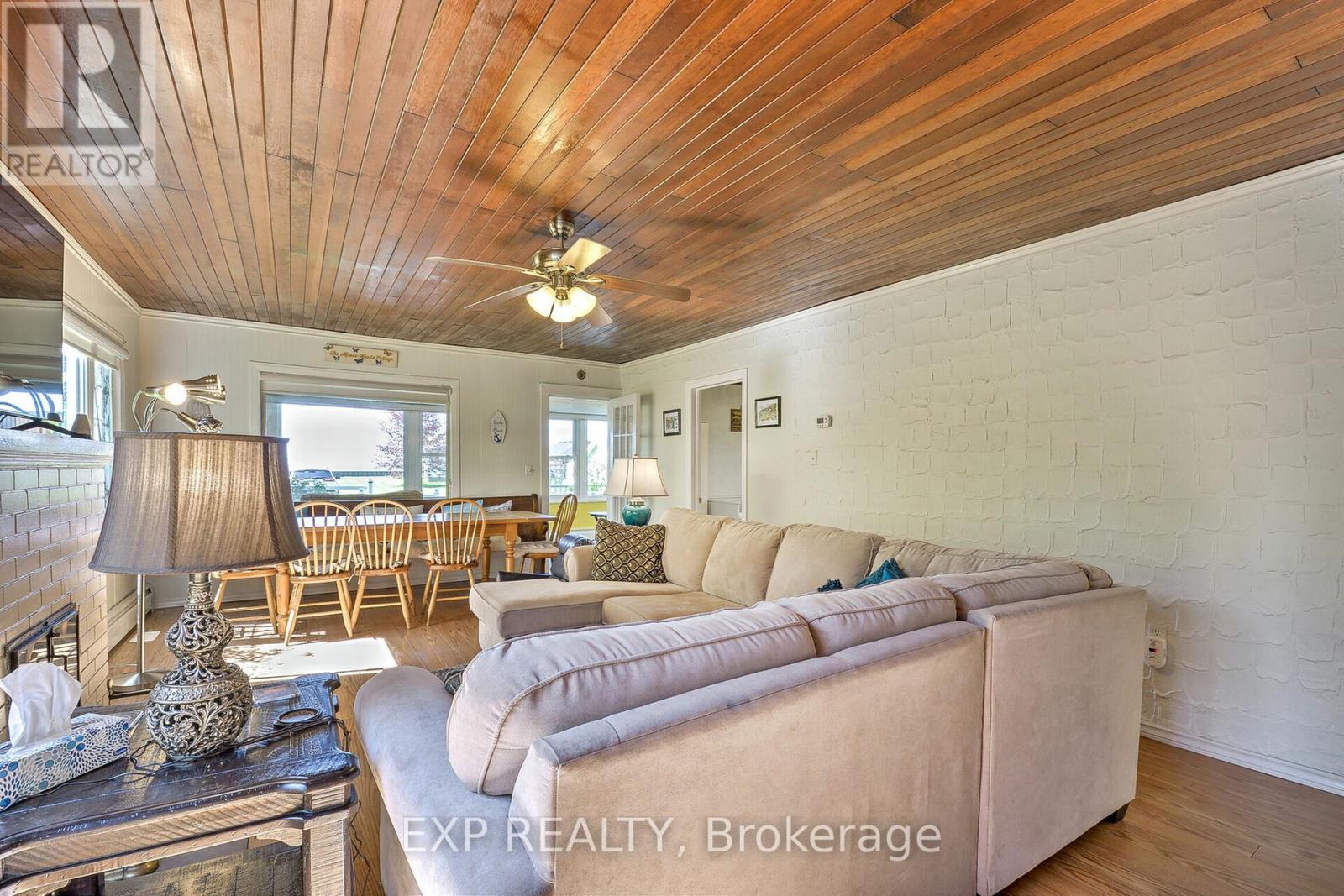 933 Twin Gables Drive Road, Essex, Ontario  N0R 1G0 - Photo 19 - X12132416