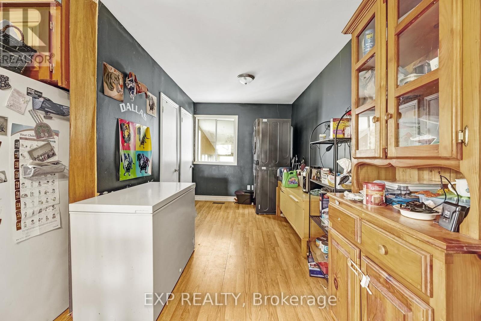 56 Victoria Avenue E, South Huron, Ontario  N0M 1M0 - Photo 25 - X12132432