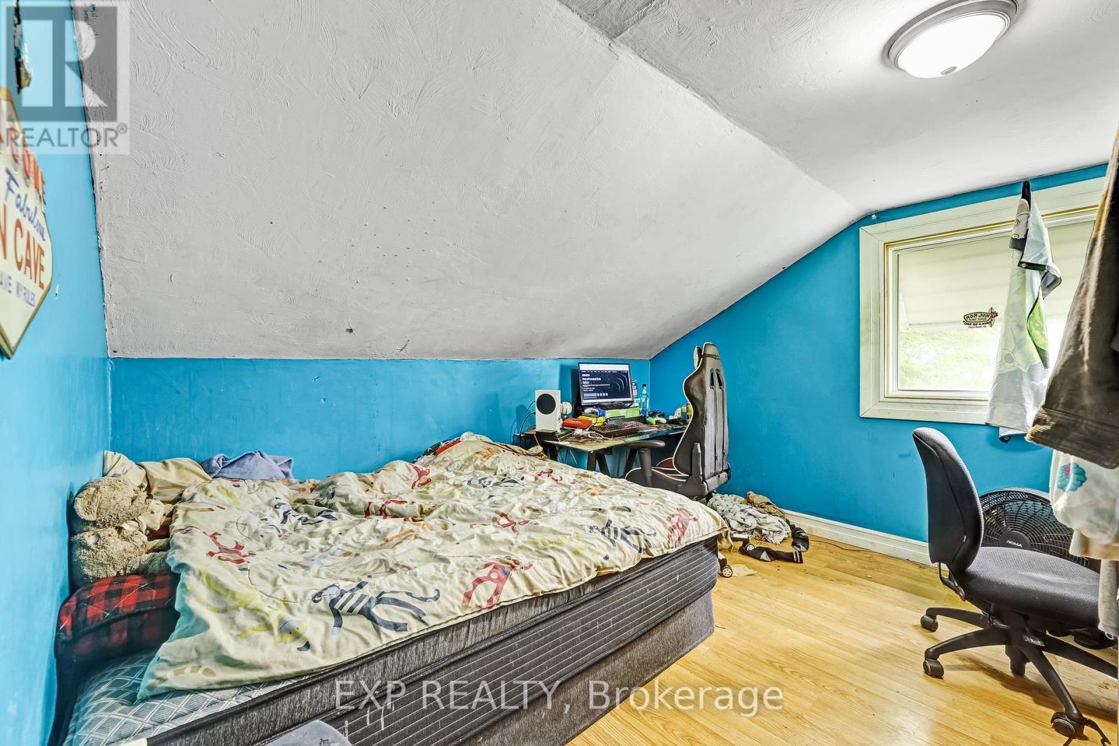 56 Victoria Avenue E, South Huron, Ontario  N0M 1M0 - Photo 29 - X12132432