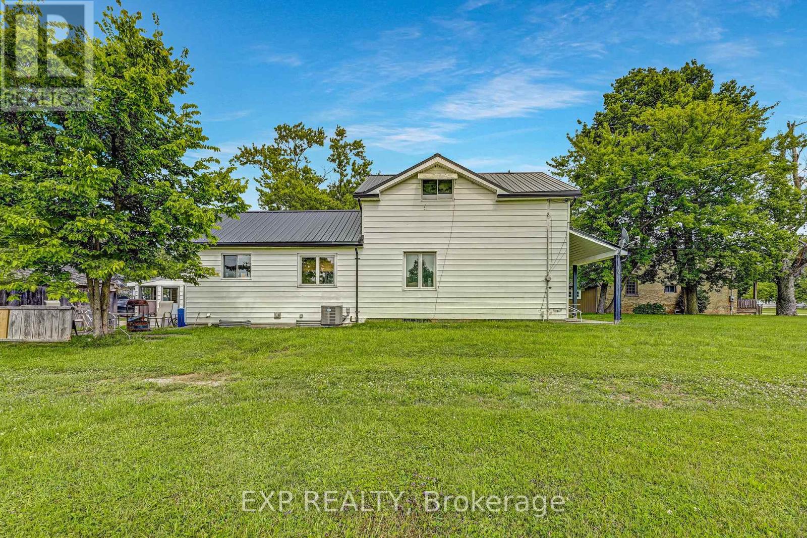 56 Victoria Avenue E, South Huron, Ontario  N0M 1M0 - Photo 34 - X12132432