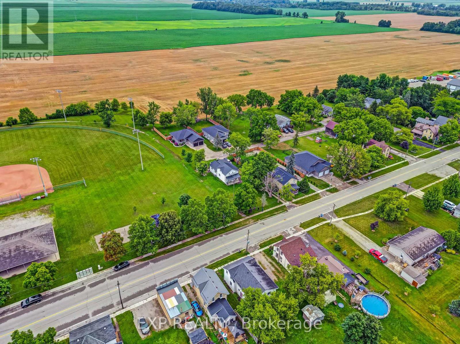 56 Victoria Avenue E, South Huron, Ontario  N0M 1M0 - Photo 42 - X12132432