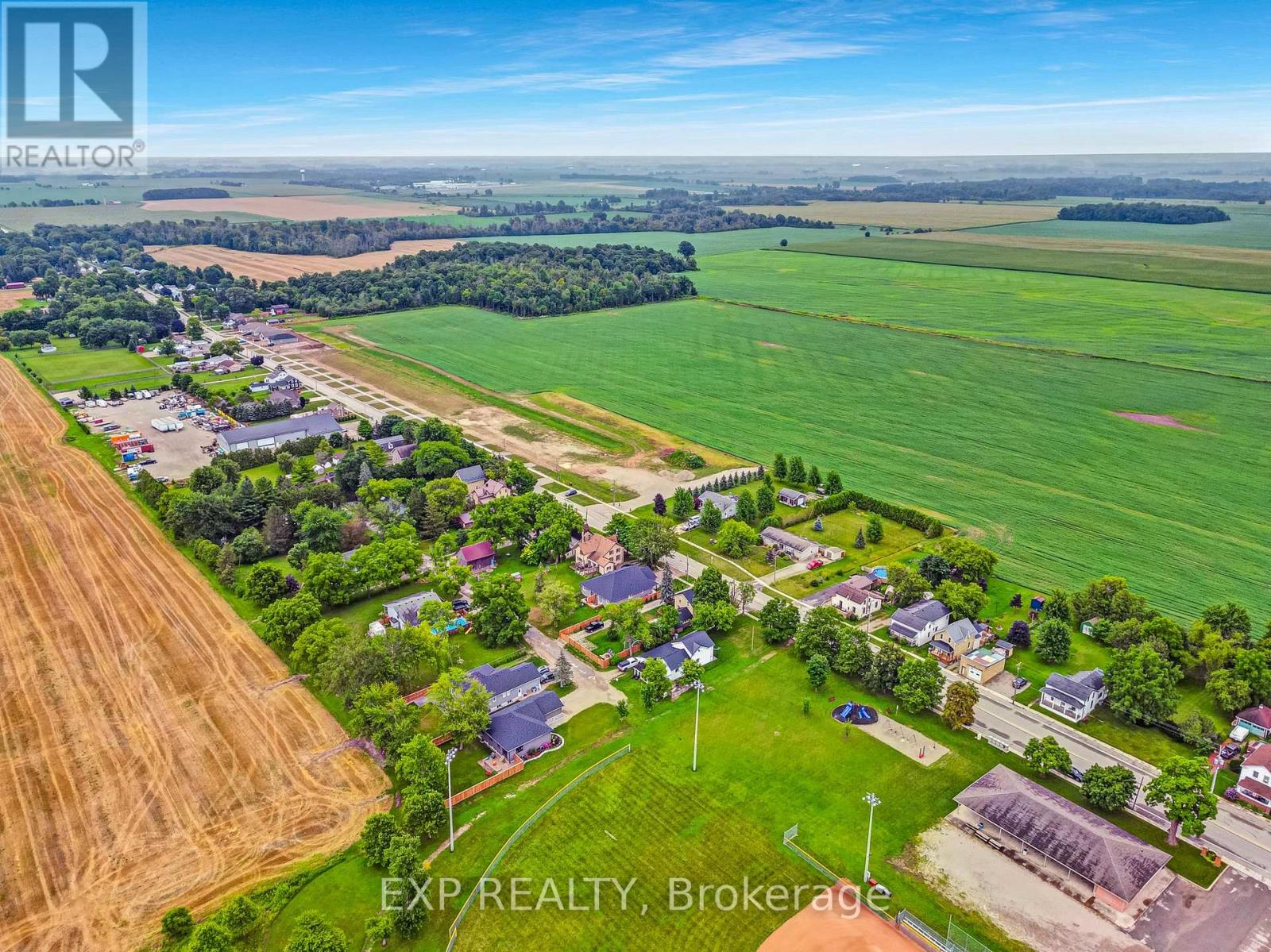 56 Victoria Avenue E, South Huron, Ontario  N0M 1M0 - Photo 44 - X12132432