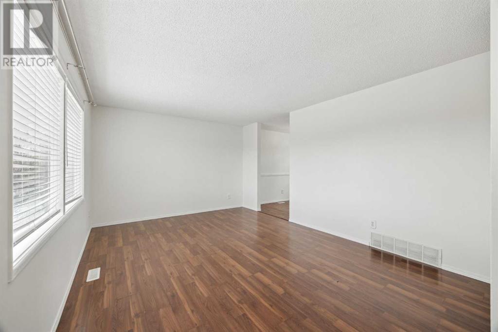 Property at 315 Maitland Hill NE image 4
