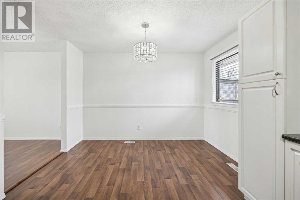 315 Maitland Hill Ne, Calgary, Alberta  T2A 5V4 - Photo 8 - A2182706