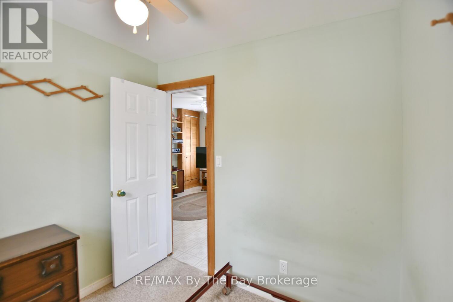 741 Shore Lane, Wasaga Beach, Ontario L9Z 2C7 - Photo 18 - S12129500