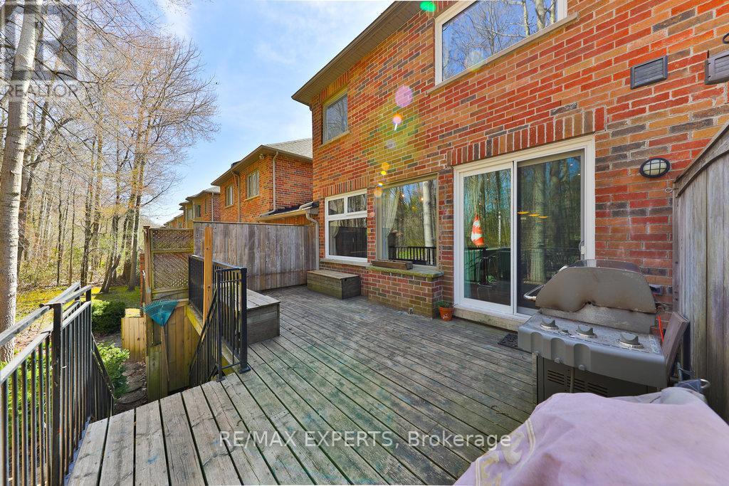 119 Westbury Court, Richmond Hill, Ontario  L4L 2S3 - Photo 40 - N12132384