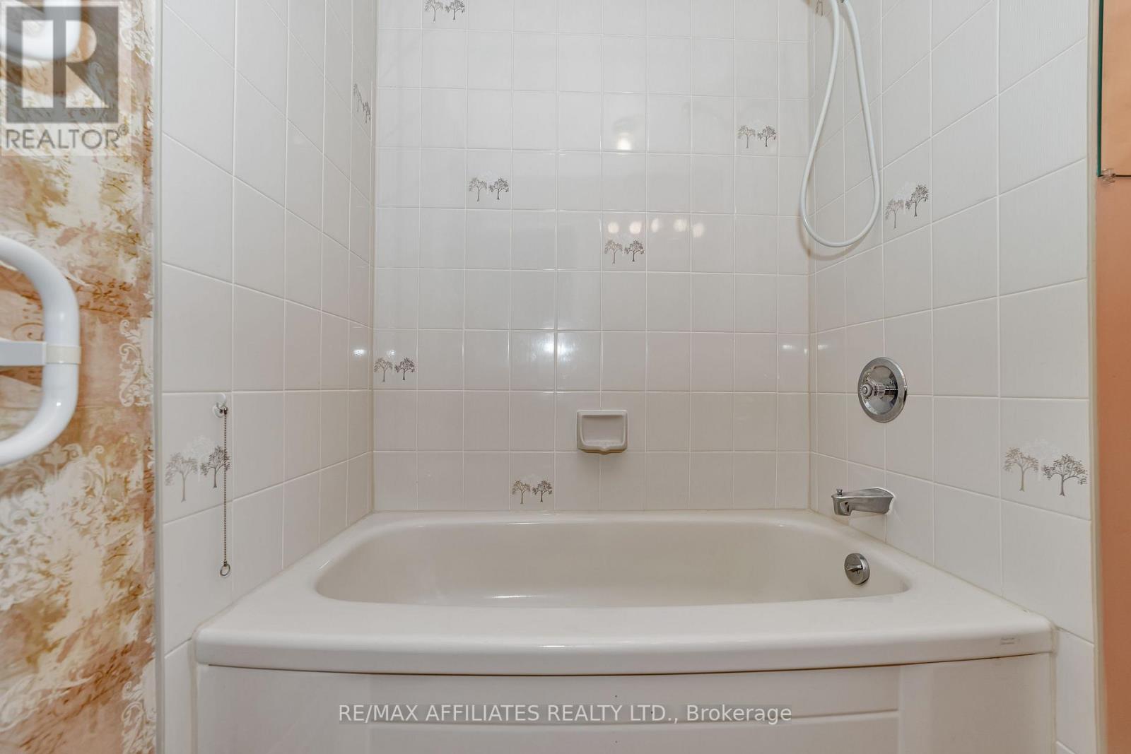 850 Killeen Avenue, Ottawa, Ontario  K2A 2X7 - Photo 22 - X12104331
