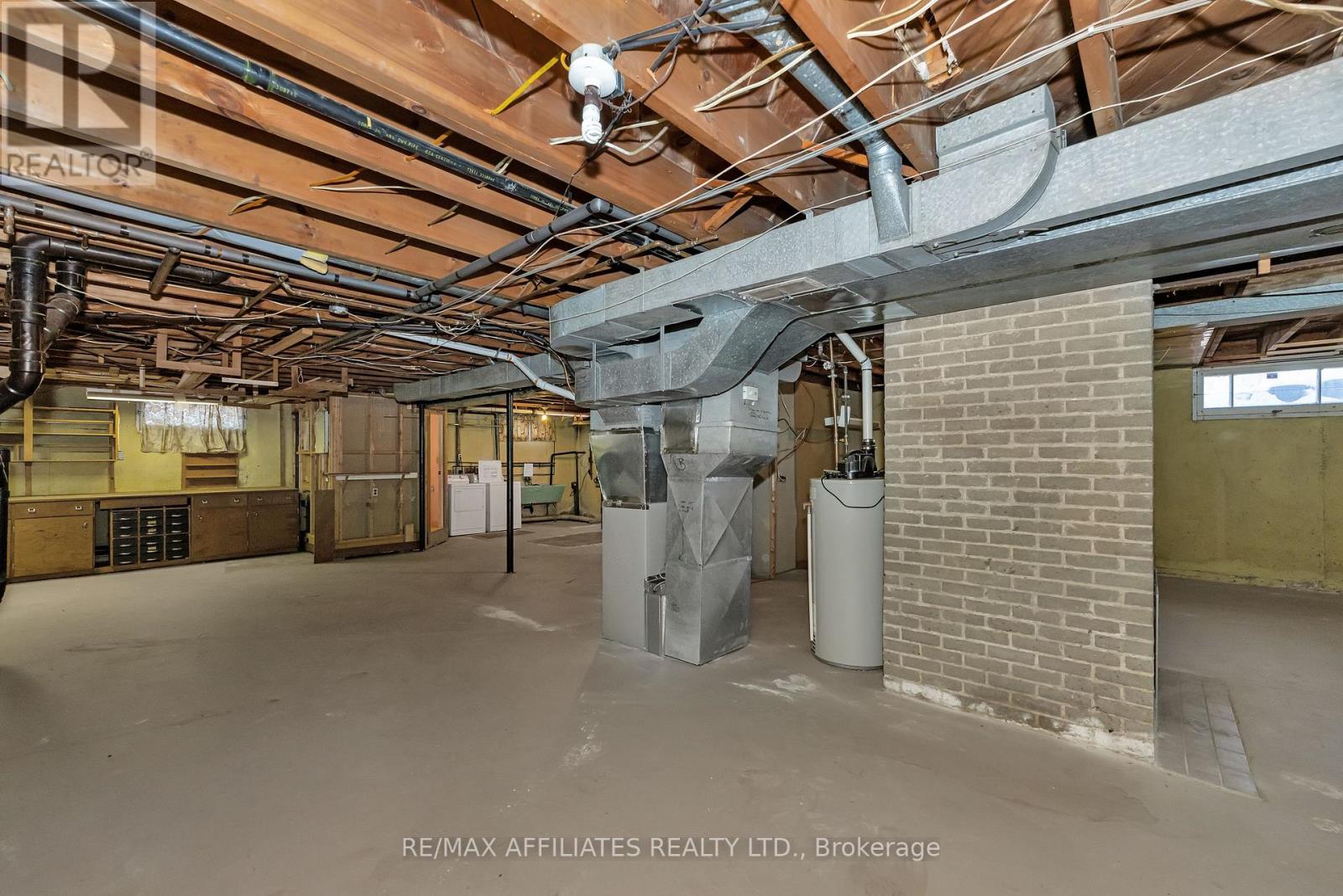 850 Killeen Avenue, Ottawa, Ontario  K2A 2X7 - Photo 29 - X12104331
