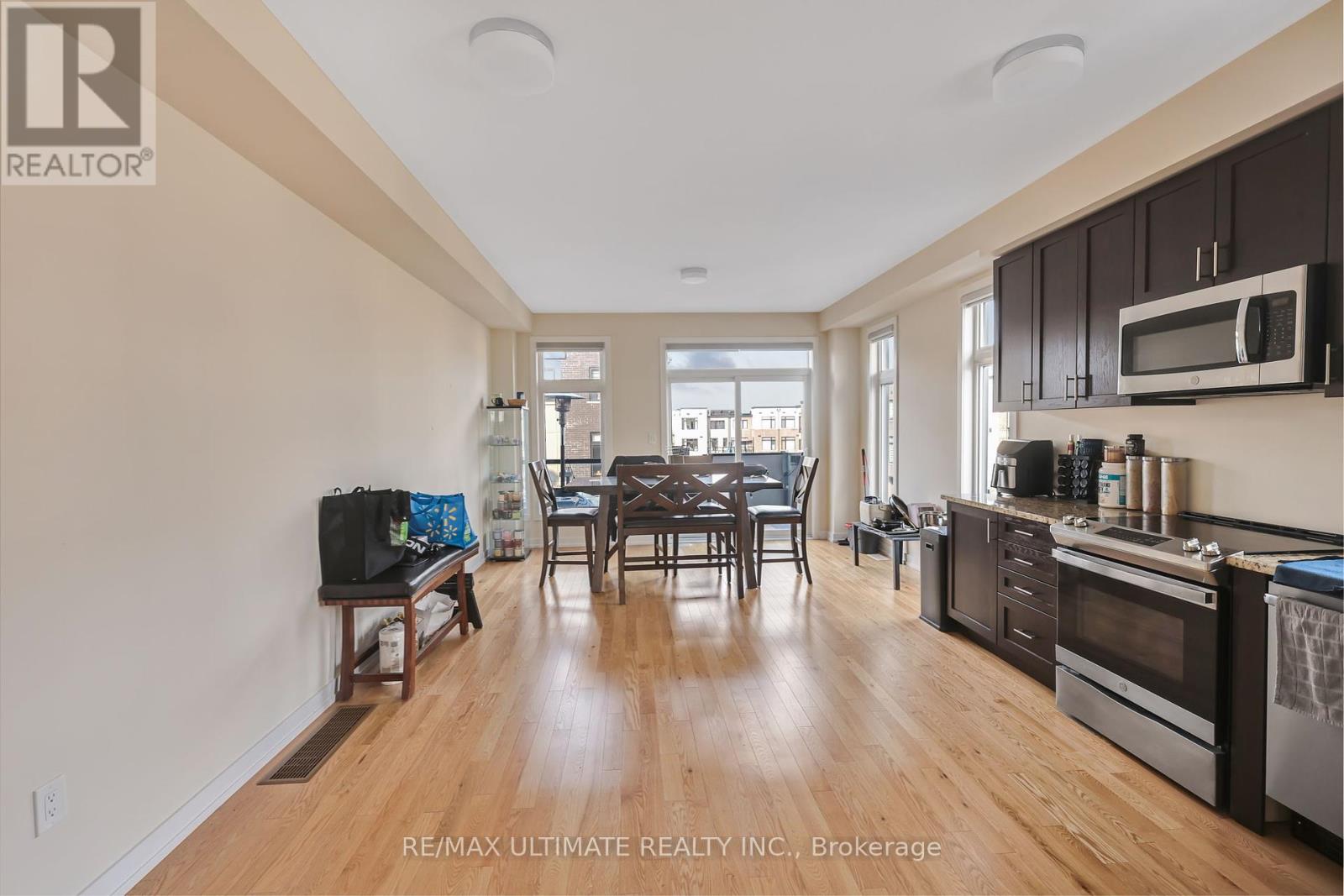 2632 Castlegate Crossing Drive, Pickering, Ontario  L1X 0H6 - Photo 8 - E12132442