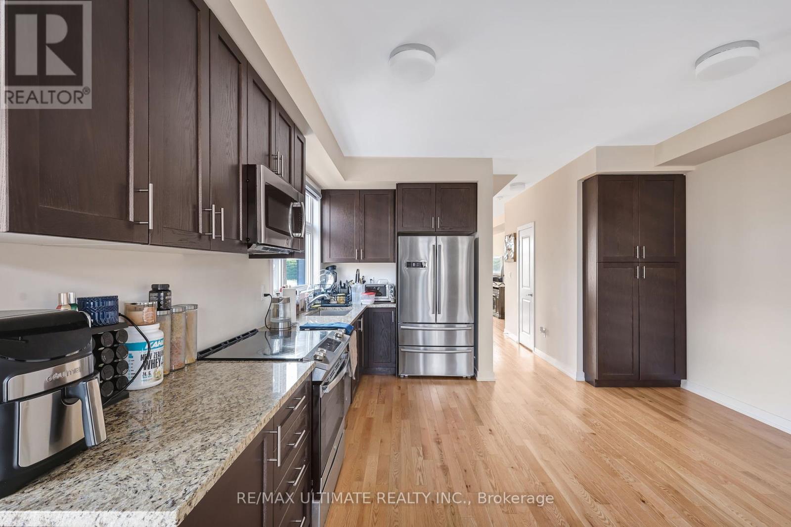 2632 Castlegate Crossing Drive, Pickering, Ontario  L1X 0H6 - Photo 9 - E12132442