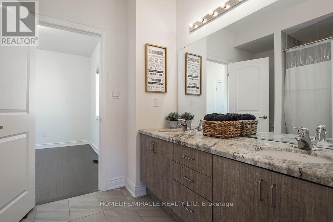 32 Dotchson Avenue, Caledon, Ontario  L7C 4G6 - Photo 22 - W12129701