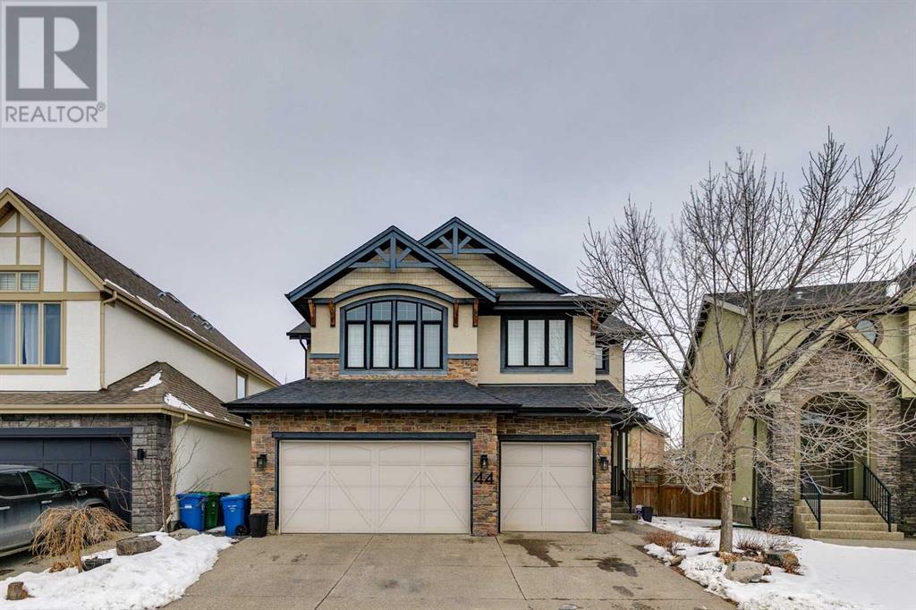 Property at 44 West Coach Road SW image 2