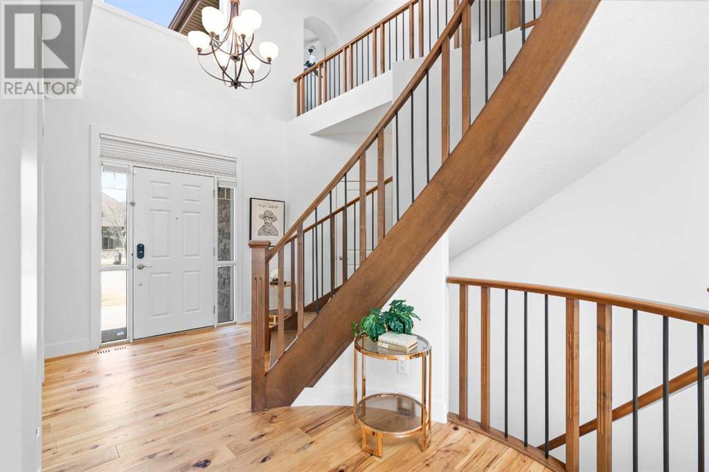 Property at 123 Wentworth Court SW image 3