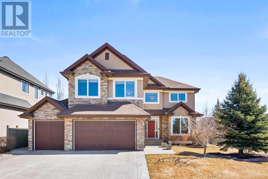 Property at 123 Wentworth Court SW image 1