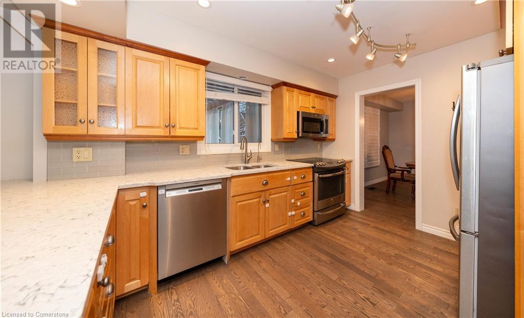15 Birchlawn Avenue, Cambridge, Ontario  N1S 4S1 - Photo 9 - 40726233