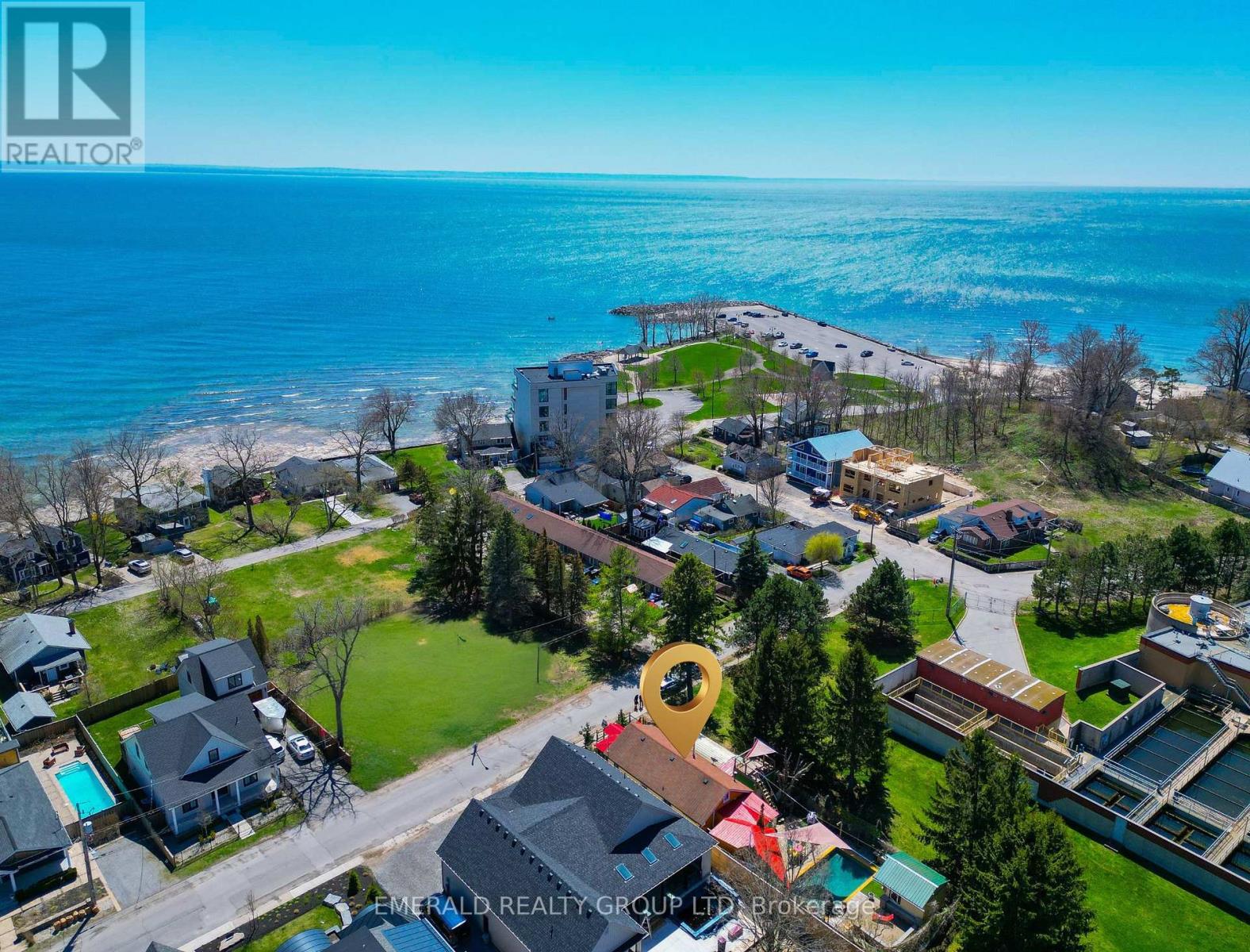 3816 Crystal Beach Drive, Fort Erie, Ontario  L0S 1B0 - Photo 3 - X12132472