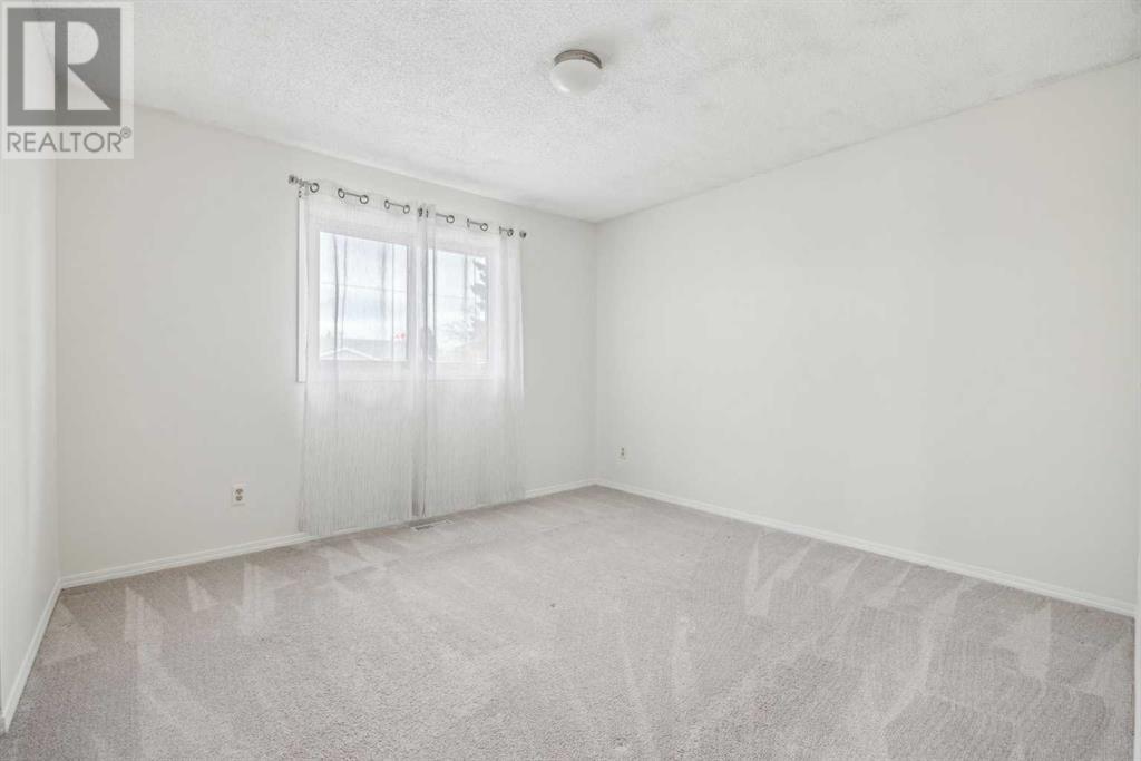 315 Maitland Hill Ne, Calgary, Alberta  T2A 5V4 - Photo 13 - A2182706