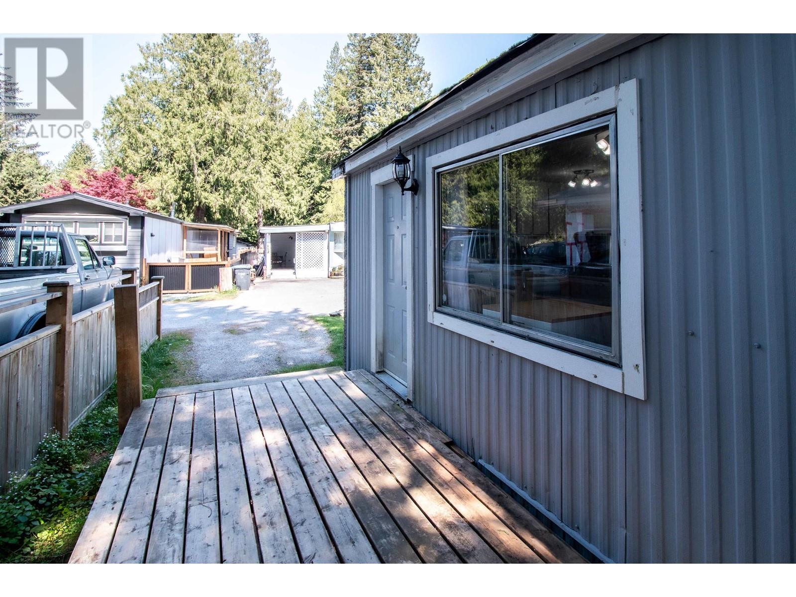 215 1830 Mamquam Road, Squamish, British Columbia  V8B 0J1 - Photo 4 - R2993407