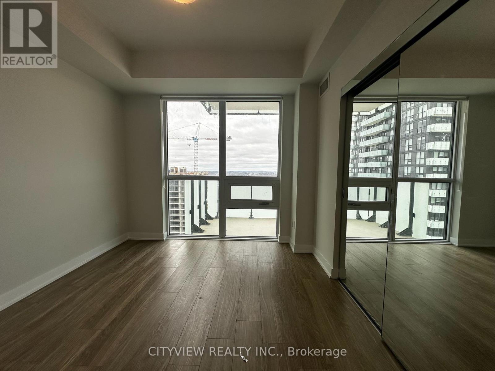 817 - 430 Square One Drive, Mississauga, Ontario  L5B 0L6 - Photo 6 - W12132469
