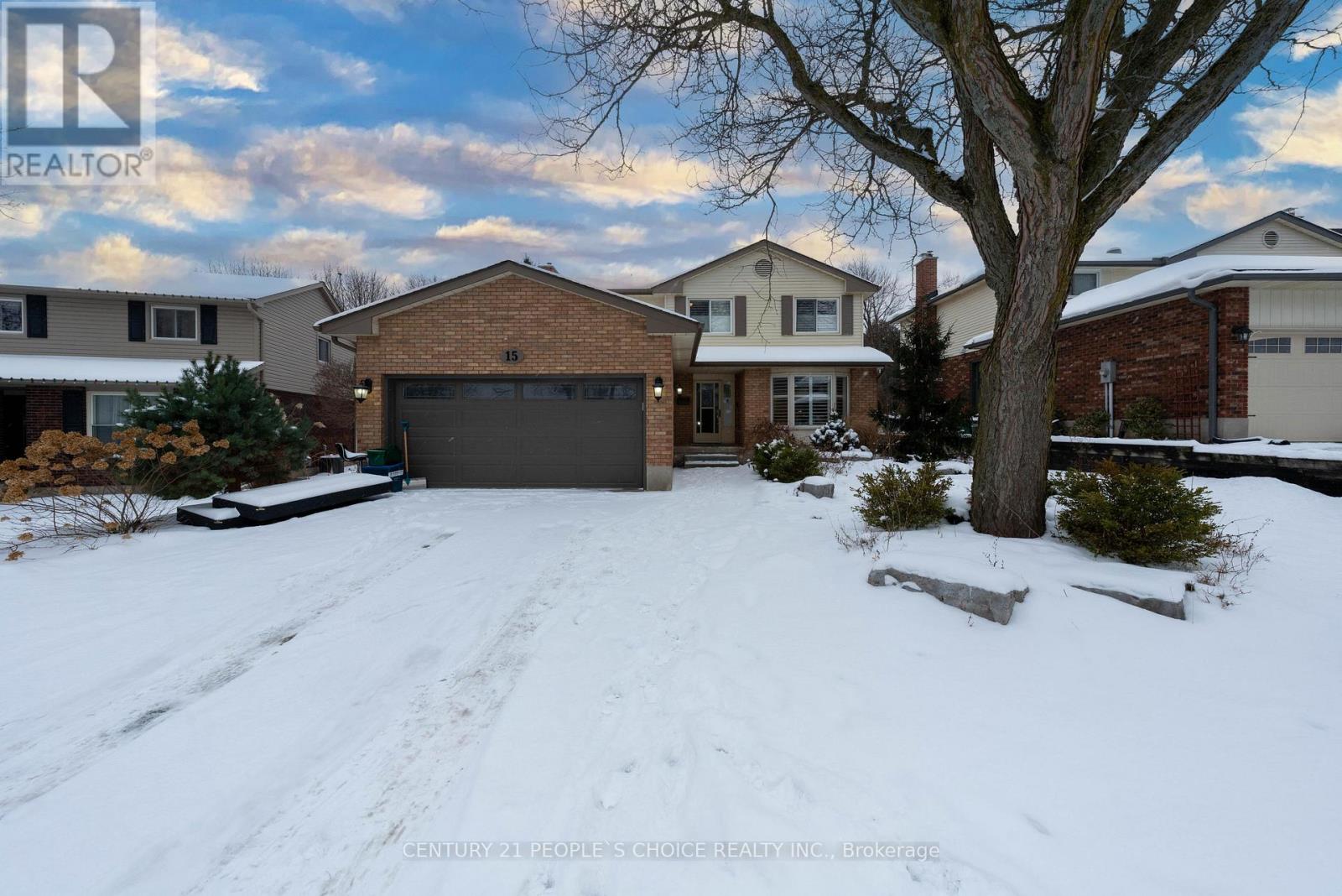 Property at 15 BIRCHLAWN AVENUE image 1