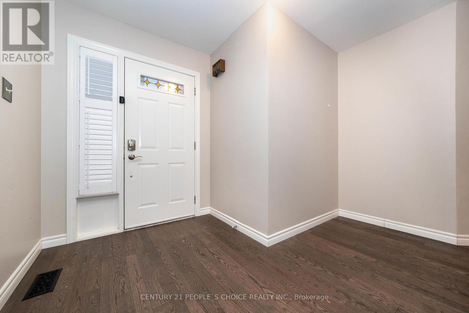 Property at 15 BIRCHLAWN AVENUE image 2