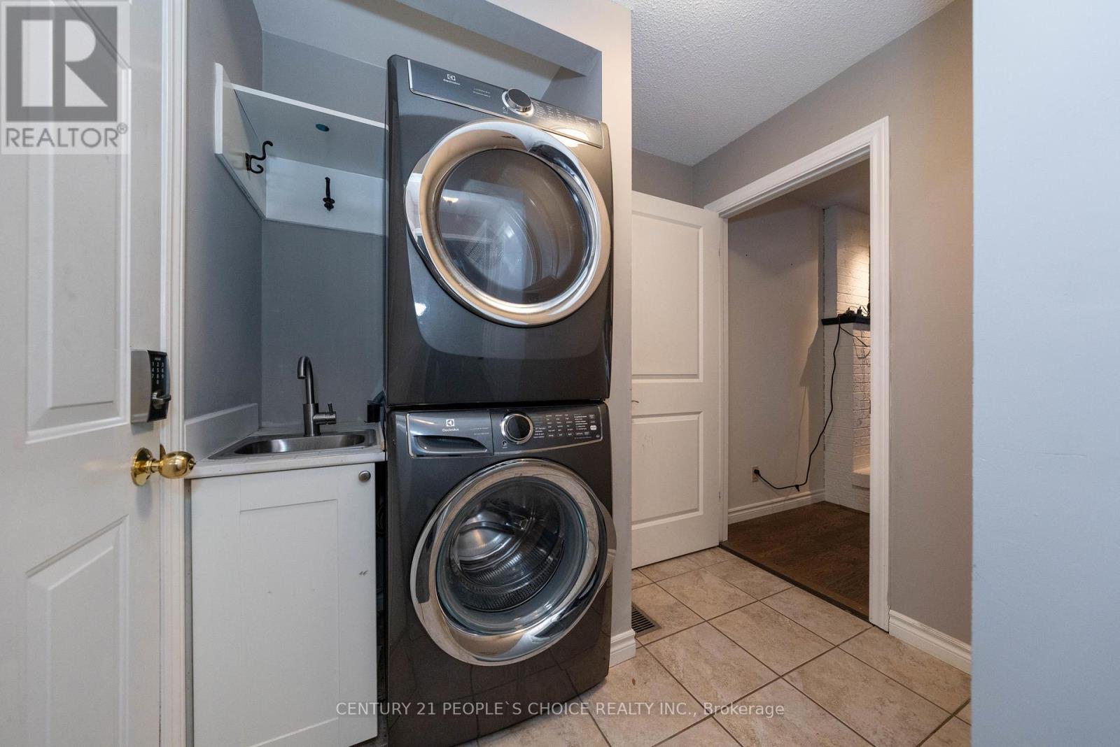 15 Birchlawn Avenue, Cambridge, Ontario  N1S 4S1 - Photo 31 - X12132468