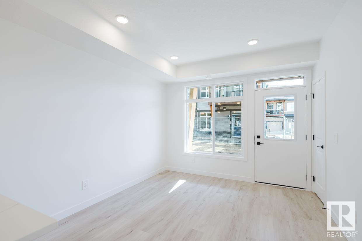 #36 16231 19 Av Sw, Edmonton, Alberta  T6W 5C6 - Photo 2 - E4435047