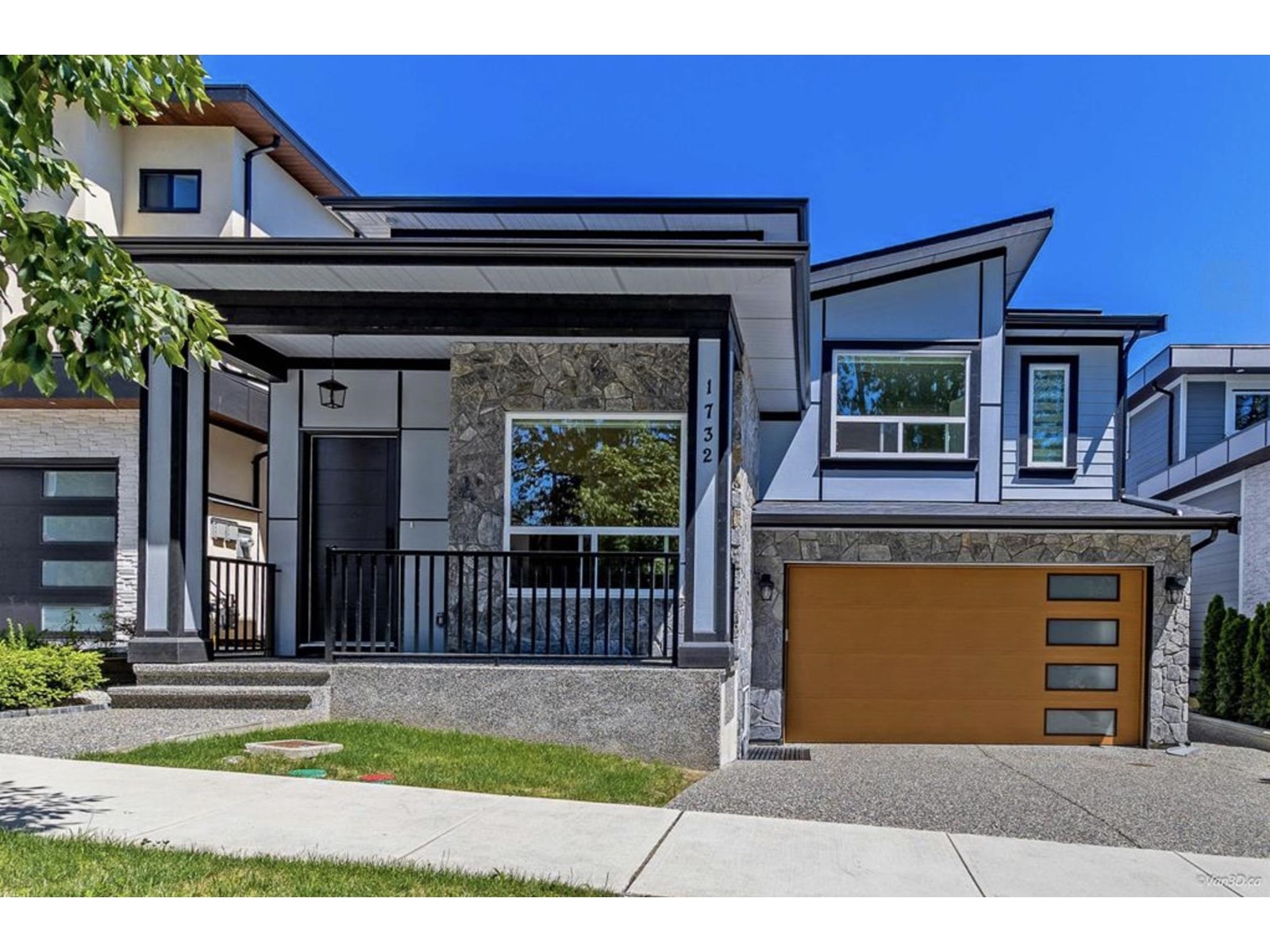 Property at 1732 166A STREET image 1