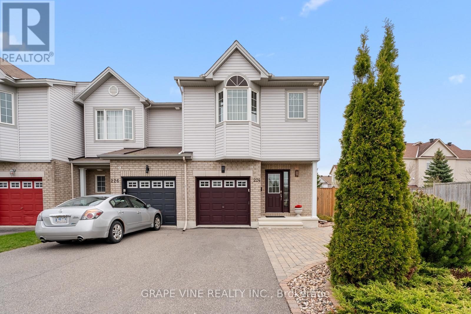 224 Arrita Street, Ottawa, Ontario  K2S 0J7 - Photo 1 - X12132494