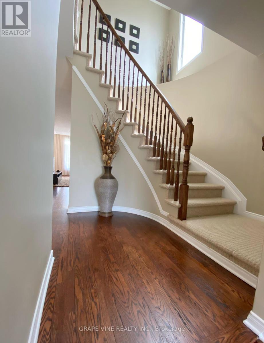 224 Arrita Street, Ottawa, Ontario  K2S 0J7 - Photo 6 - X12132494