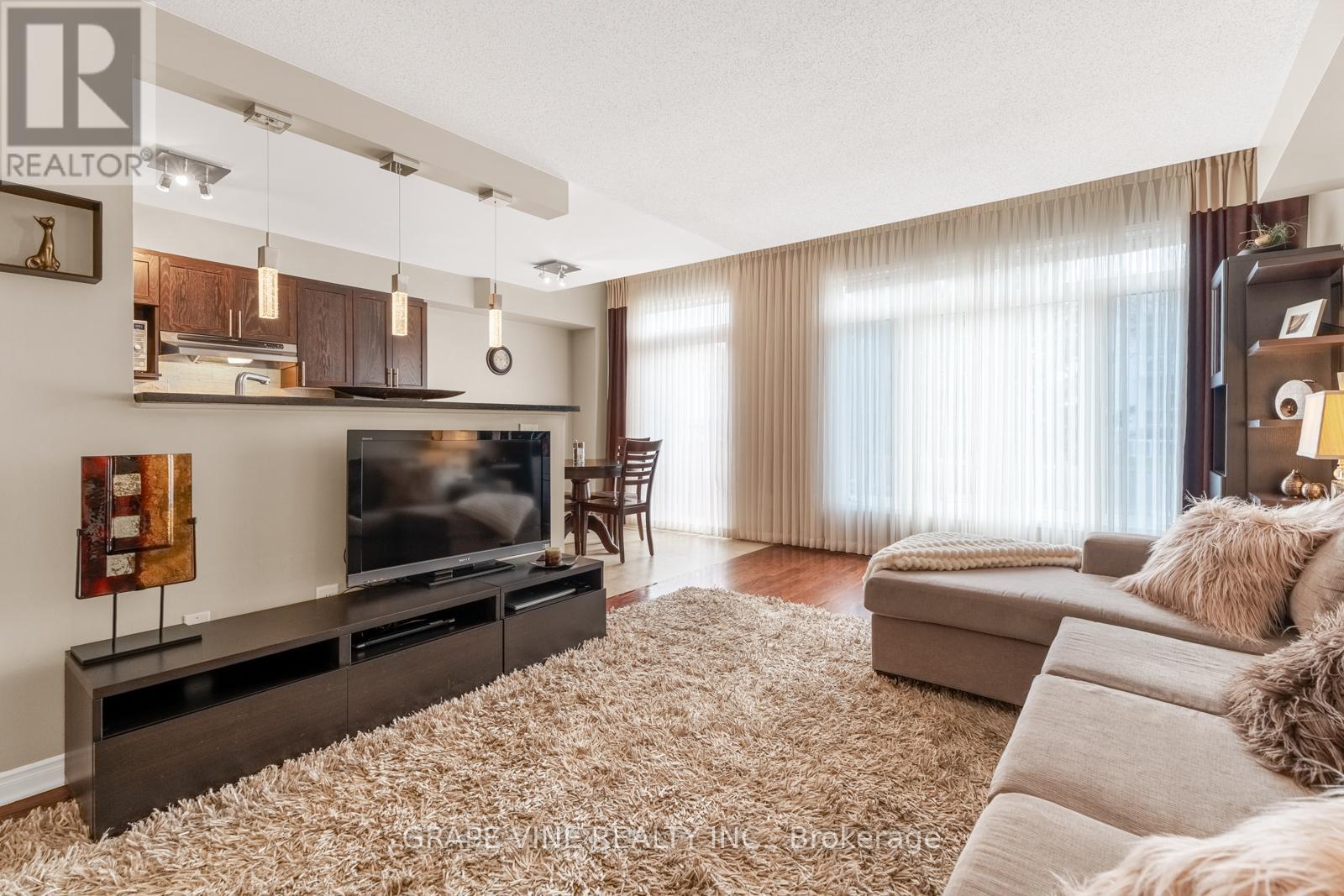 224 Arrita Street, Ottawa, Ontario  K2S 0J7 - Photo 8 - X12132494