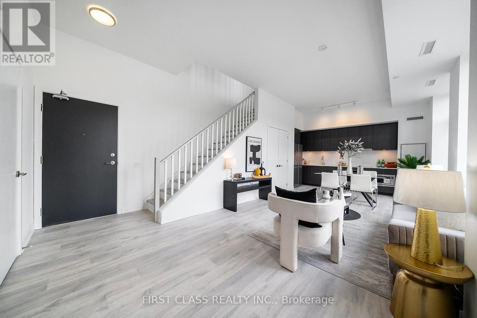 28 - 8 Olympic Gdn Drive, Toronto, Ontario  M2M 0B9 - Photo 10 - C12132508
