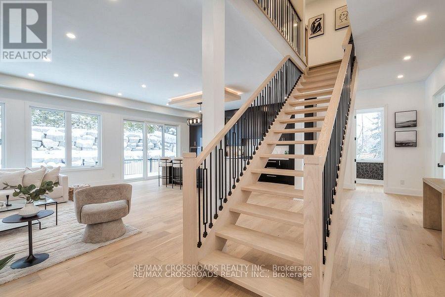 696 Hillview Crescent, Pickering, Ontario  L1W 2R7 - Photo 16 - E12132500