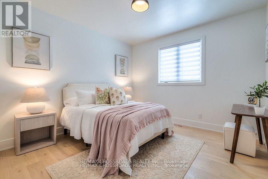 696 Hillview Crescent, Pickering, Ontario  L1W 2R7 - Photo 24 - E12132500